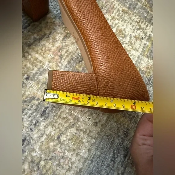 Corso Como leather camel Women's Pumps with block heel - Picture 7 of 9